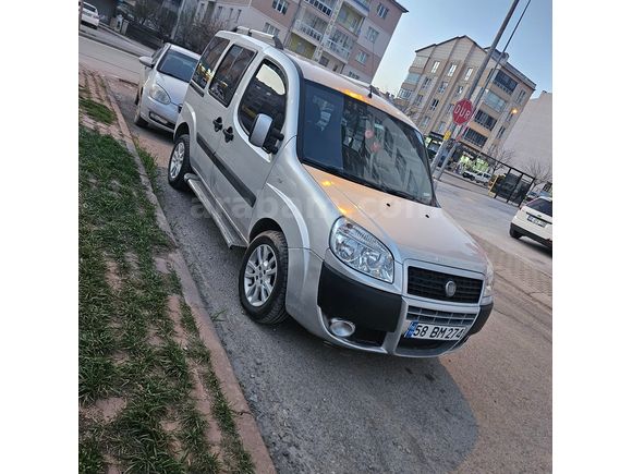 Sahibinden Fiat Doblo Combi 1.3 Multijet Active 2008 Model sağ çamurluk orjinali ile degiş