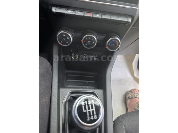Sahibinden Renault Clio 1.0 TCe Touch 2023 Model