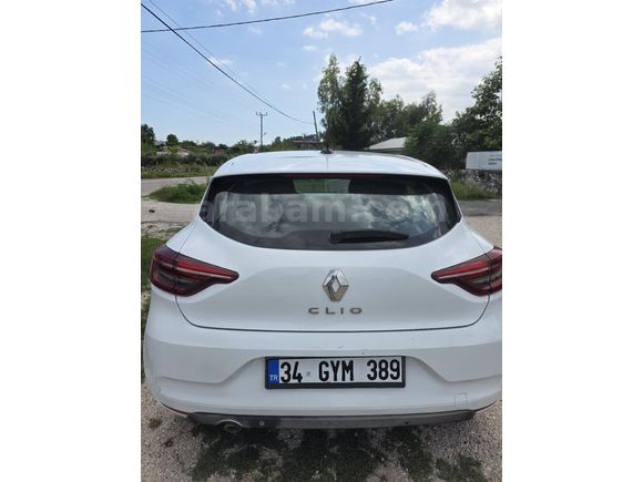 Sahibinden Renault Clio 1.0 TCe Touch 2023 Model