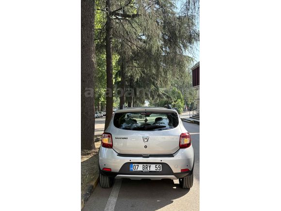 Sahibinden Dacia Sandero 1.5 dCi Stepway 2015 Model 
