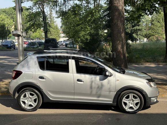 Sahibinden Dacia Sandero 1.5 dCi Stepway 2015 Model 