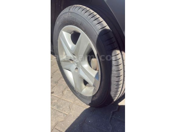 Sahibinden Dacia Sandero 1.5 dCi Stepway 2015 Model 