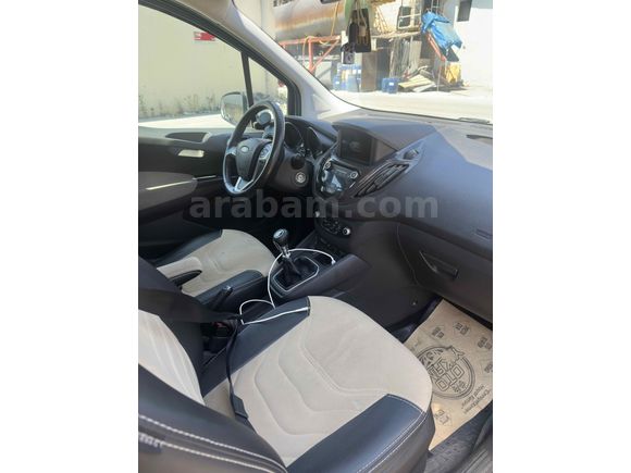 Sahibinden Ford Tourneo Courier 1.5 TDCi Titanium Plus 2018 Model 