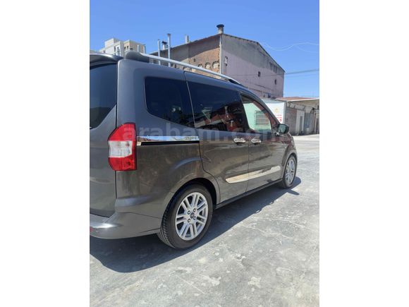 Sahibinden Ford Tourneo Courier 1.5 TDCi Titanium Plus 2018 Model 