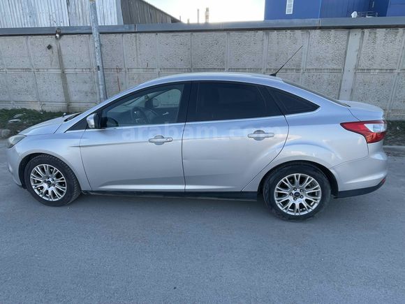 Sahibinden Ford Focus 1.6 TDCi Titanium 2013 Model 