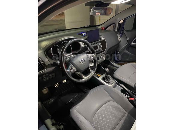 Sahibinden Kia Rio 1.4 CRDi Concept Plus 2016 Model  133.000 km Mavi