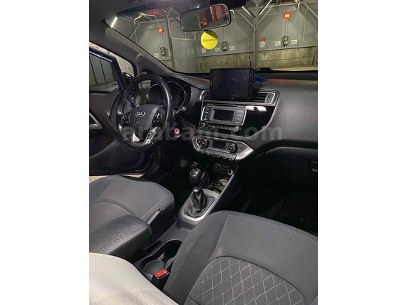 Sahibinden Kia Rio 1.4 CRDi Concept Plus 2016 Model  133.000 km Mavi