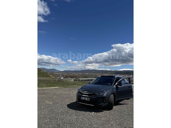 Sahibinden Kia XCeed 1.5 T-GDI Elegance 2023 Model 