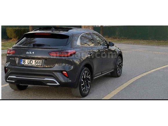 Sahibinden Kia XCeed 1.5 T-GDI Elegance 2023 Model 
