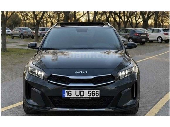 Sahibinden Kia XCeed 1.5 T-GDI Elegance 2023 Model 