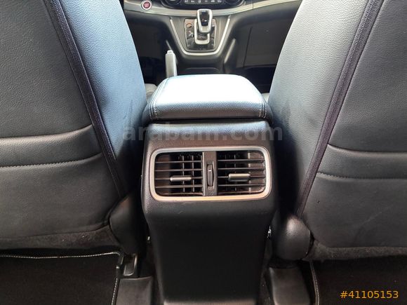 Onur Otomotivden 2015 Honda Crv 1.6i-Dtec Executive 60.000 km'de