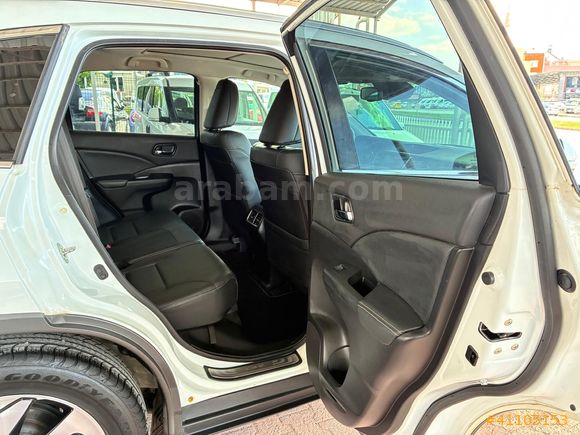 Onur Otomotivden 2015 Honda Crv 1.6i-Dtec Executive 60.000 km'de