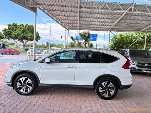 Onur Otomotivden 2015 Honda Crv 1.6i-Dtec Executive 60.000 km'de