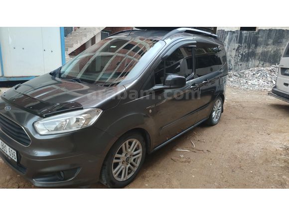 Sahibinden Ford Tourneo Courier 1.6 TDCi Titanium Plus 2016 Model