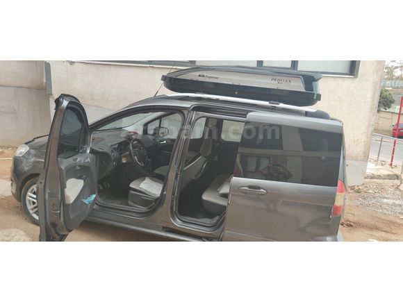 Sahibinden Ford Tourneo Courier 1.6 TDCi Titanium Plus 2016 Model