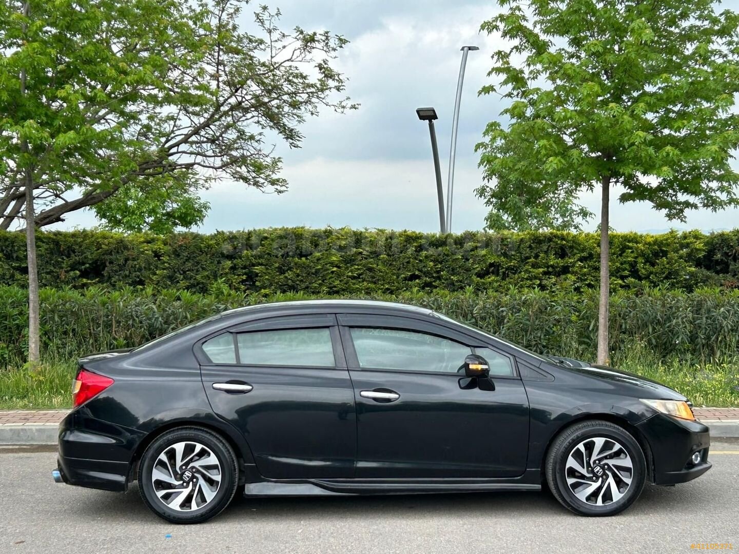 Galeriden Honda Civic 1.6i VTEC Eco Premium 2012 Model Kocaeli 234.000 km Siyah 7
