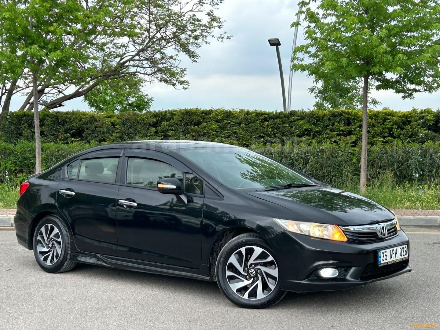 Galeriden Honda Civic 1.6i VTEC Eco Premium 2012 Model Kocaeli 234.000 km Siyah 2
