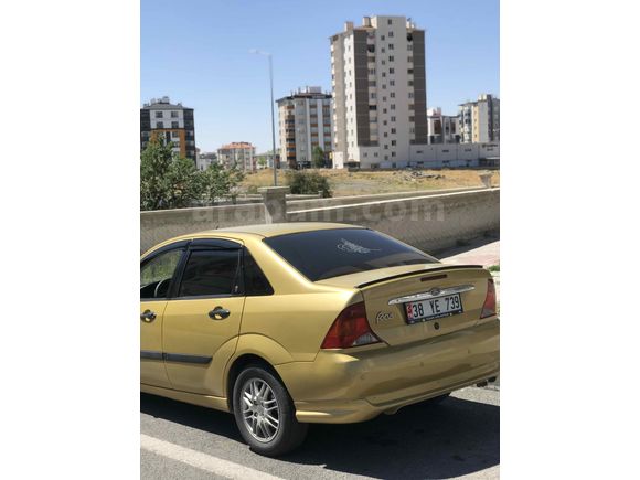Sahibinden Ford Focus 2.0 Ghia 2001 Model 