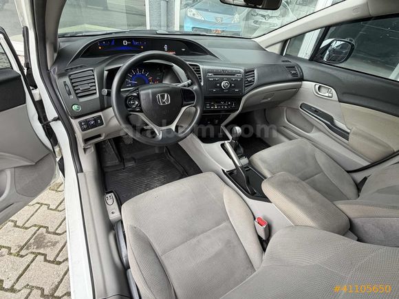 //SAN-CAR//2016 HONDA CİVİC DREAM 1.6 İVTEC