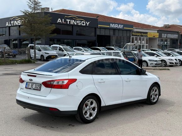 Sahibinden Ford Focus 1.6 TDCi Trend X 2012 Model  252 km Beyaz