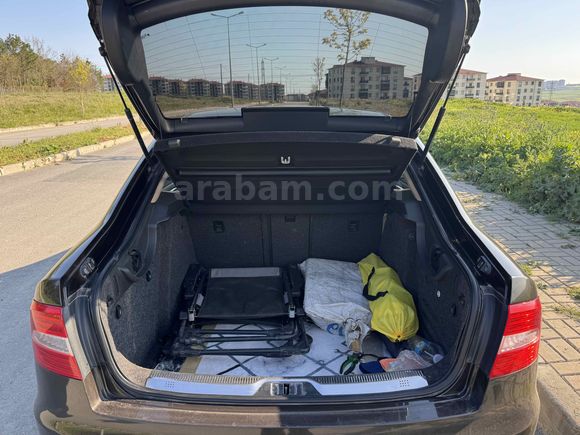 Sahibinden Skoda SuperB 1.6 TDI Elegance 2014 Model 