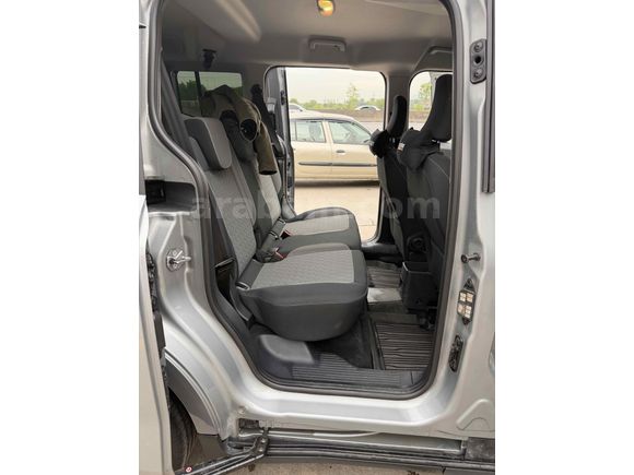 Sahibinden Ford Tourneo Courier 1.5 EcoBlue Titanium 2025 Model Trabzon