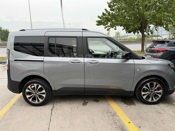 Sahibinden Ford Tourneo Courier 1.5 EcoBlue Titanium 2025 Model Trabzon