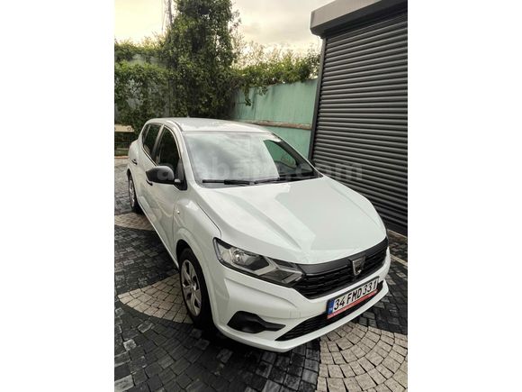     Temiz Aile Aracı | 2022 Sandero | Değişensiz