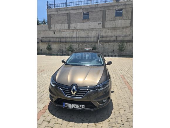 SAHİBİNDEN İLKEL HATASIZ 2020 MEGAN 1.3 TCİ İCON CAM TAVAN ORJİNAL BÜYÜK BOY TESLA EKRANLI MULTİMEDİA