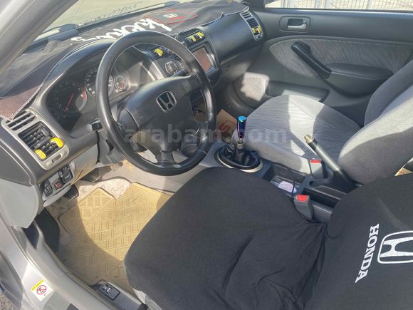 Sahibinden Honda Civic 1.6i VTEC LS 2002 Model 
TEK DEĞİŞEN 
