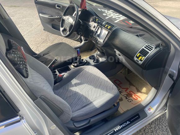 Sahibinden Honda Civic 1.6i VTEC LS 2002 Model 
TEK DEĞİŞEN 
