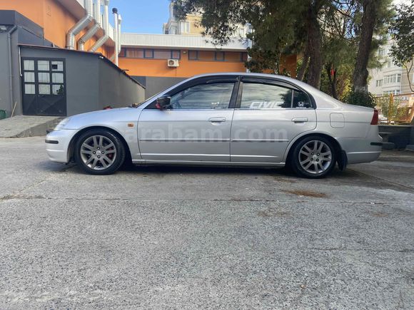 Sahibinden Honda Civic 1.6i VTEC LS 2002 Model 
TEK DEĞİŞEN 
