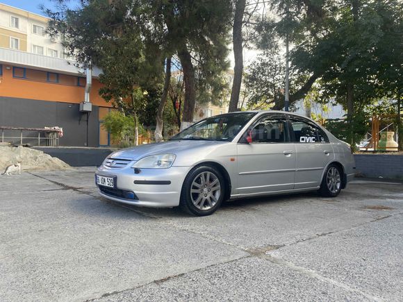 Sahibinden Honda Civic 1.6i VTEC LS 2002 Model 
TEK DEĞİŞEN 
