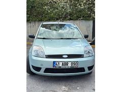 Sahibinden Ford Fiesta 1.4 TDCi Comfort 2004 Model