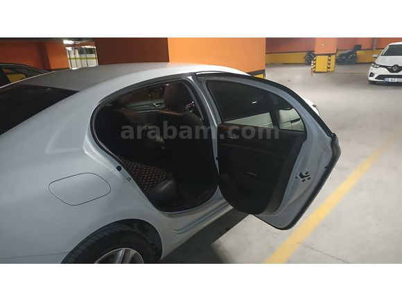 Sahibinden Renault Megane 1.3 TCe Joy 2020 Model 