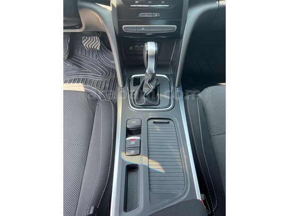 Sahibinden Renault Megane 1.3 TCe Touch 2023 Model 