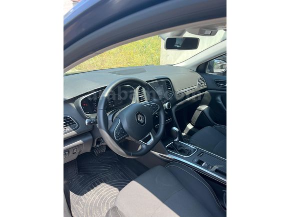 Sahibinden Renault Megane 1.3 TCe Touch 2023 Model 