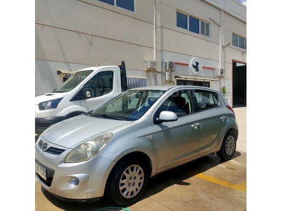 Sahibinden Hyundai i20 1.2 MPI Team 2011 Model
