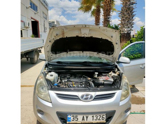 Sahibinden Hyundai i20 1.2 MPI Team 2011 Model