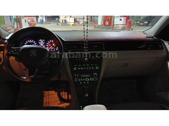 Sahibinden Skoda Rapid 1.6 TDI Elegance 2014 Model