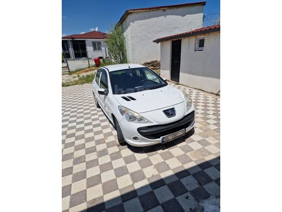 Sahibinden Peugeot 206+ 1.4 HDi Envy 2012 Model