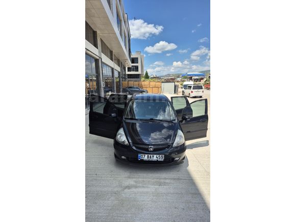 Sahibinden Honda Jazz 1.4 LS Sport 2007 Model  197.000 km Siyah