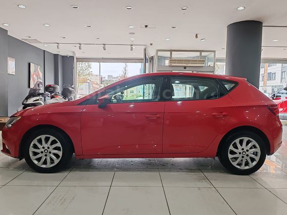 2013 SEAT LEON 1.6 DİZEL MANUEL CR STYLE KIRMIZI *140 BİN KM*