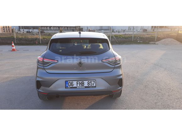 Sahibinden Renault Clio 1.0 TCe Evolution 2025 Model 