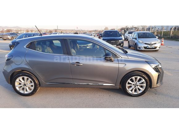 Sahibinden Renault Clio 1.0 TCe Evolution 2025 Model 