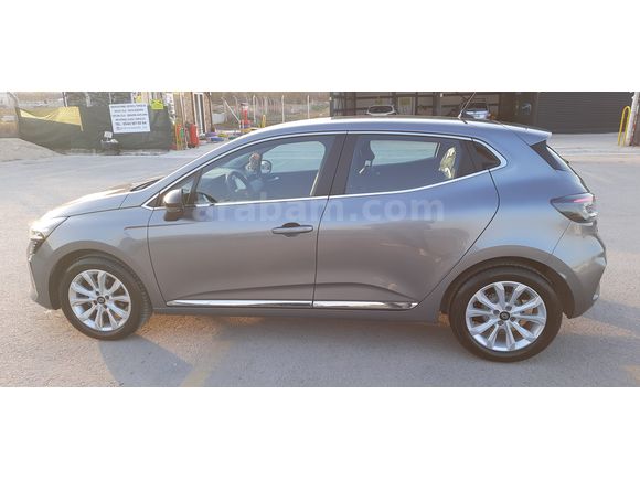 Sahibinden Renault Clio 1.0 TCe Evolution 2025 Model 
