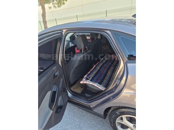  Cilo parasına Focus 3 Tesla Ekranlı