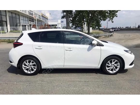 SAHİBİNDEN TOYOTA AURİS 1.6 Active Skypack ACİL SATILIK!!!!