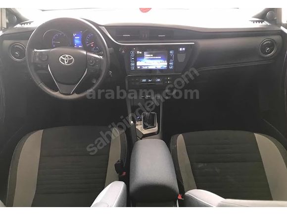 SAHİBİNDEN TOYOTA AURİS 1.6 Active Skypack ACİL SATILIK!!!!