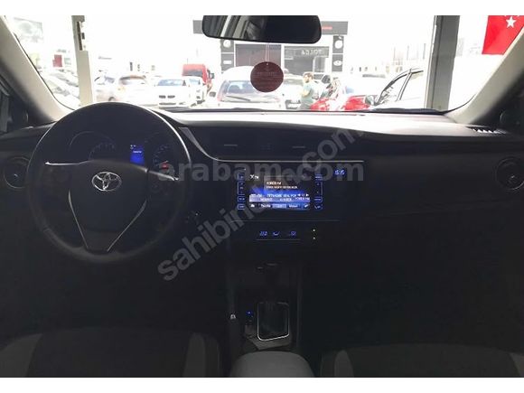 SAHİBİNDEN TOYOTA AURİS 1.6 Active Skypack ACİL SATILIK!!!!